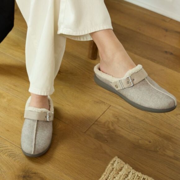 Bzees Eternity Clog - Picture 9 of 9